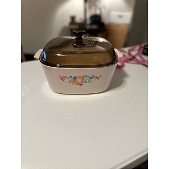 CorningWare White Abundance Casserole Dish with Lid 5 Liter - Picture 1 of 5